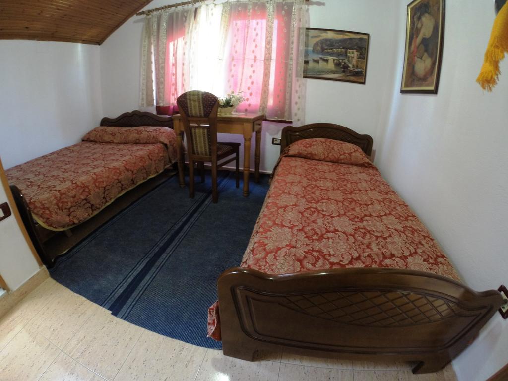 Hotel Ideal Shkodër 部屋 写真