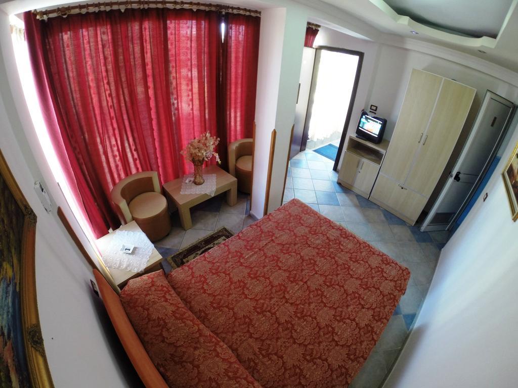 Hotel Ideal Shkodër 部屋 写真